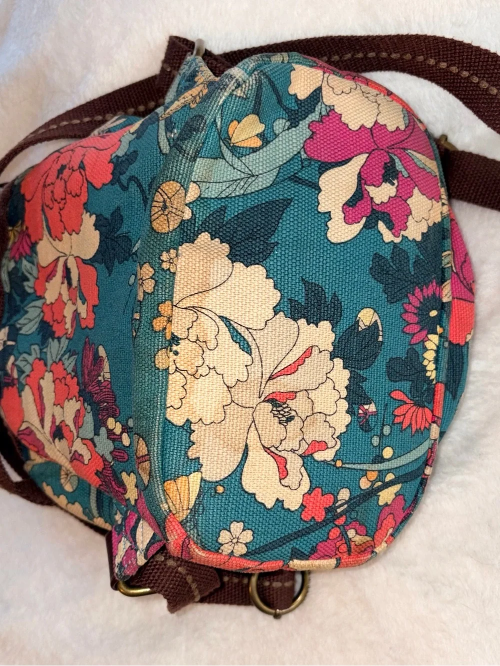 SAKROOTS Boho Artist Circle Convertible Backpack